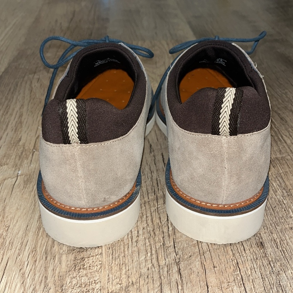 Thomas & Vine Gray Suede Men's Shoes - Picture 4 of 6